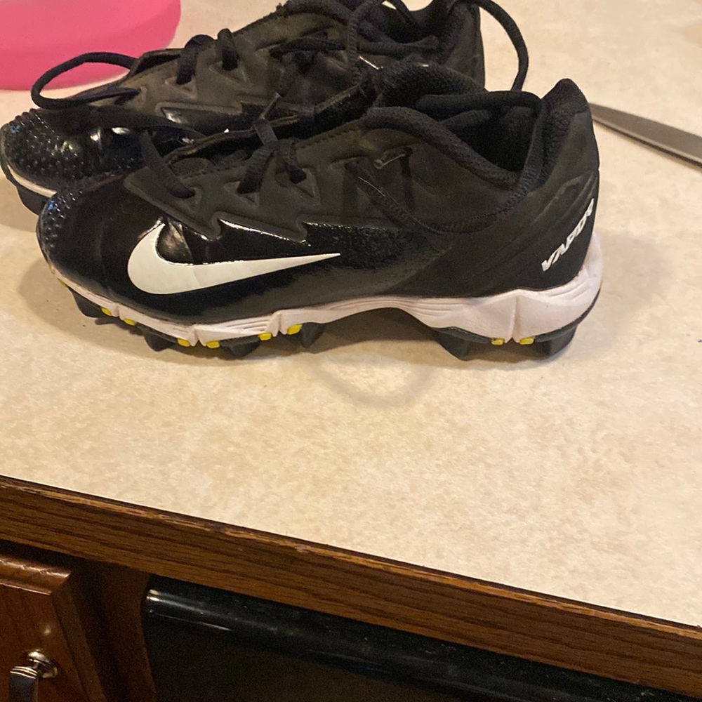 Nike baseball cleats size 13